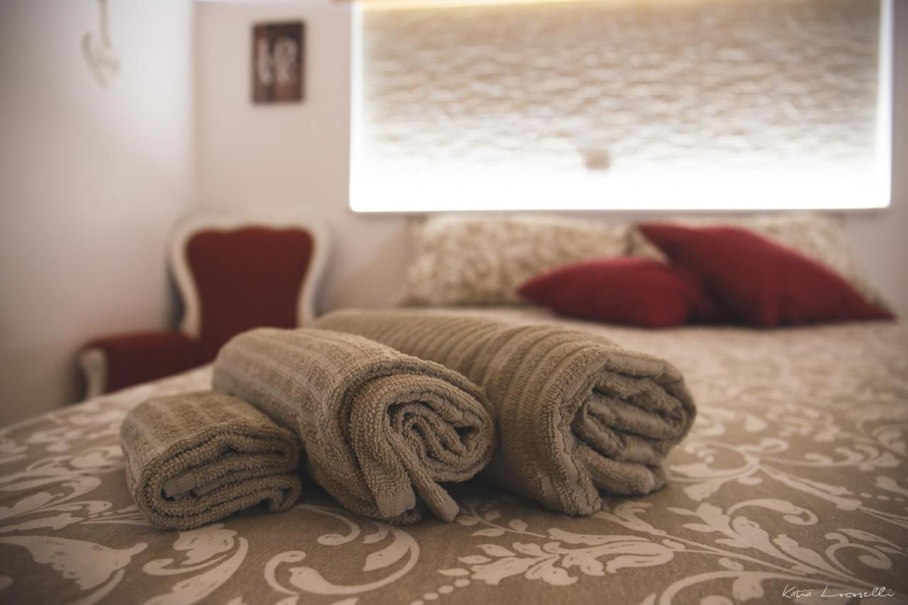 Suite Aurora Барі Екстер'єр фото